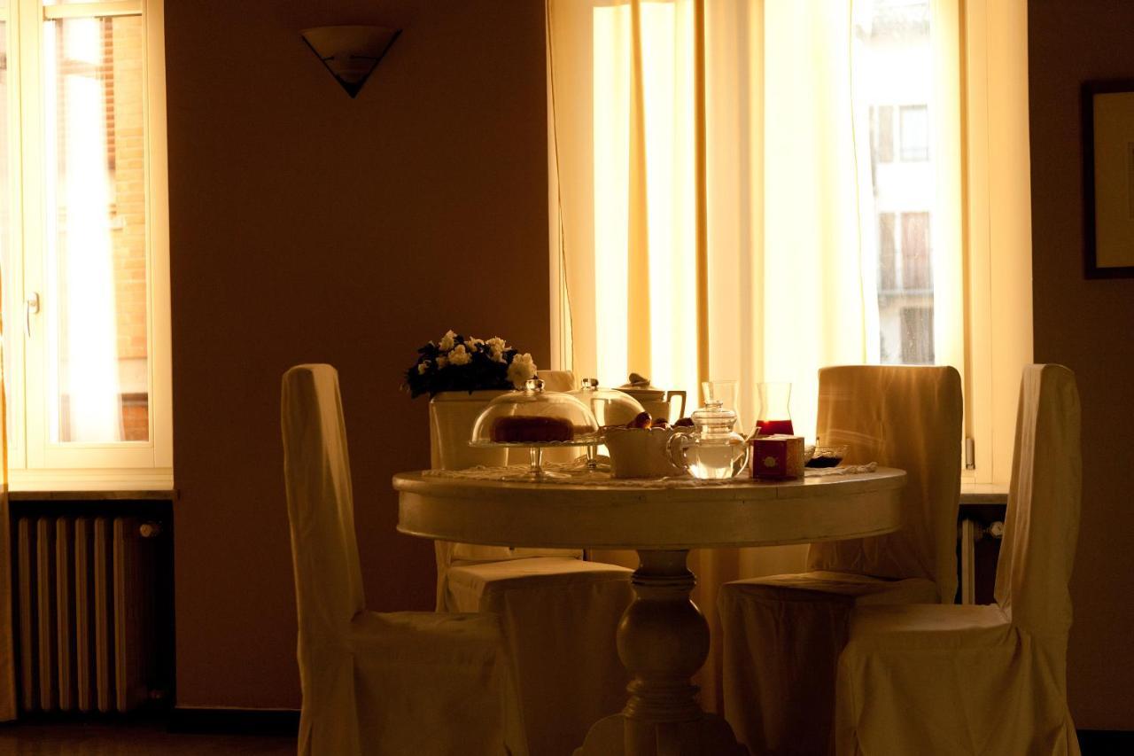 Antico Hospitale Acomodação com café da manhã Dogliani Exterior foto